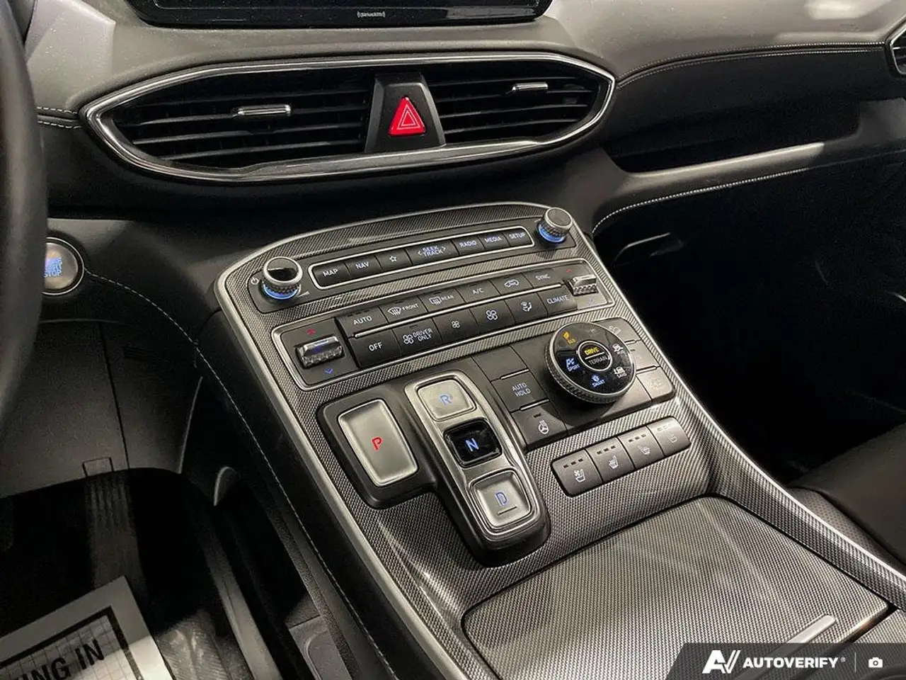 Hyundai SANTA FE снимка Hyundai SANTA FE