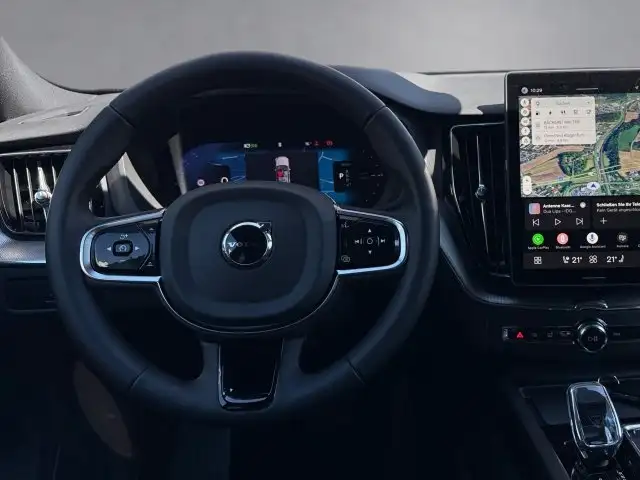 Volvo XC60 Black Edition Plus, T6 eAWD Plug-in Hybrid, Elektrisch/ Ansicht 10