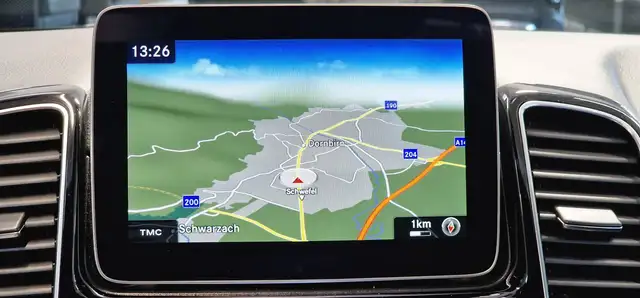 Mercedes-Benz GLE view 15