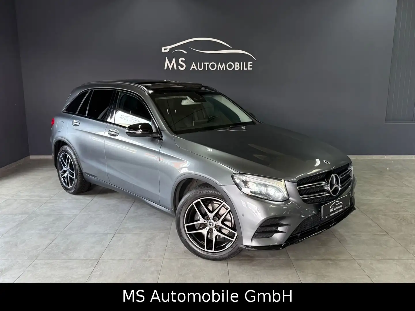 Mercedes-Benz GLC 250 4Matic AMG Line Panoramadach /AHK Gris - 1