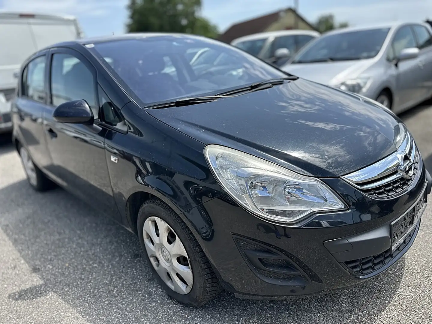Opel Corsa 1,2 Edition Schwarz - 1