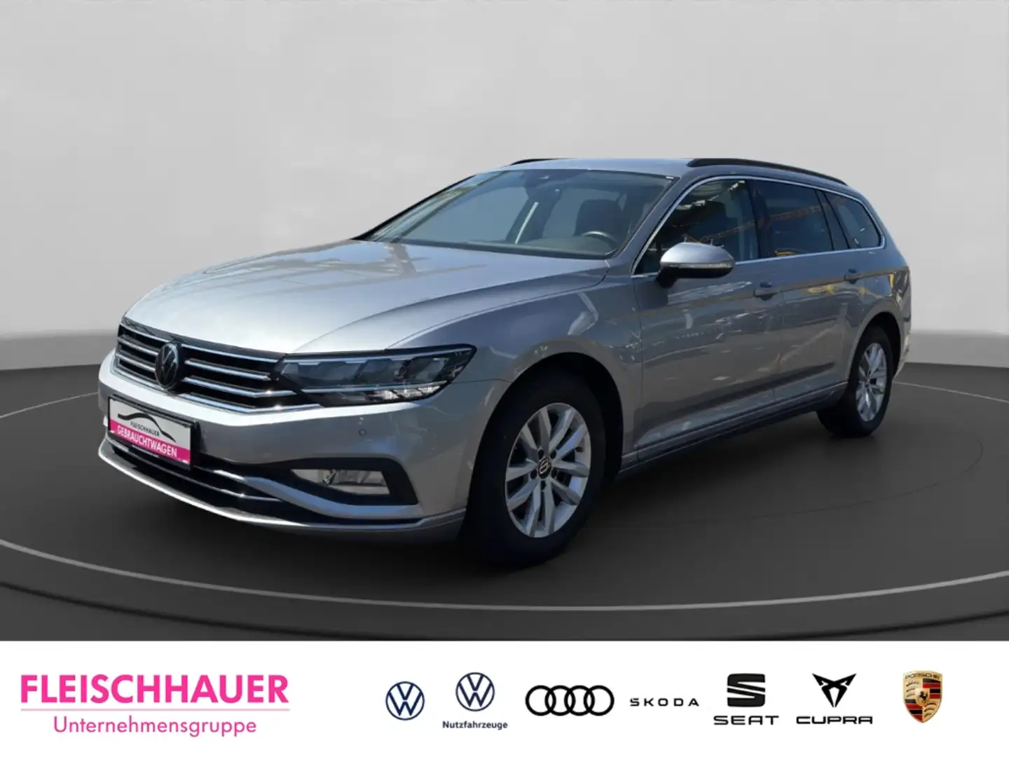Volkswagen Passat Variant Business 1.5 TSI Navi+LED+AHK+App-connect Zilver - 1