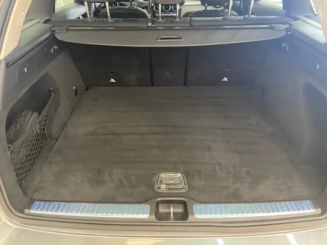 Mercedes-Benz GLC view 7
