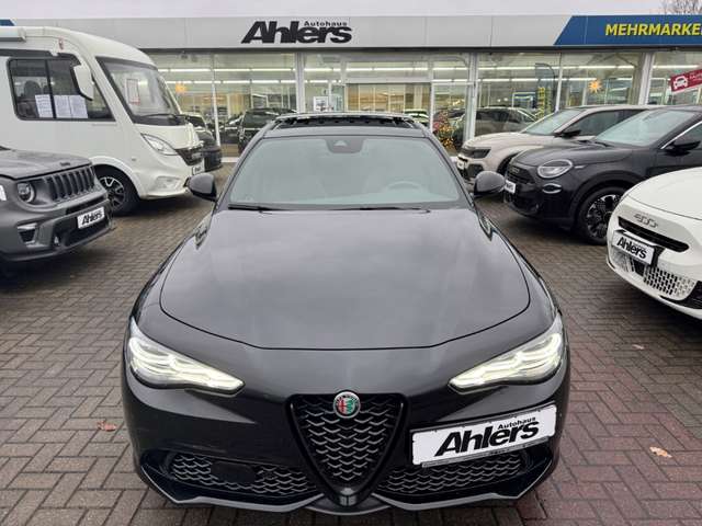 Alfa Romeo Giulia Competizione Q4+ASSISTENZ+PANO+HARMAN+BREMBO+