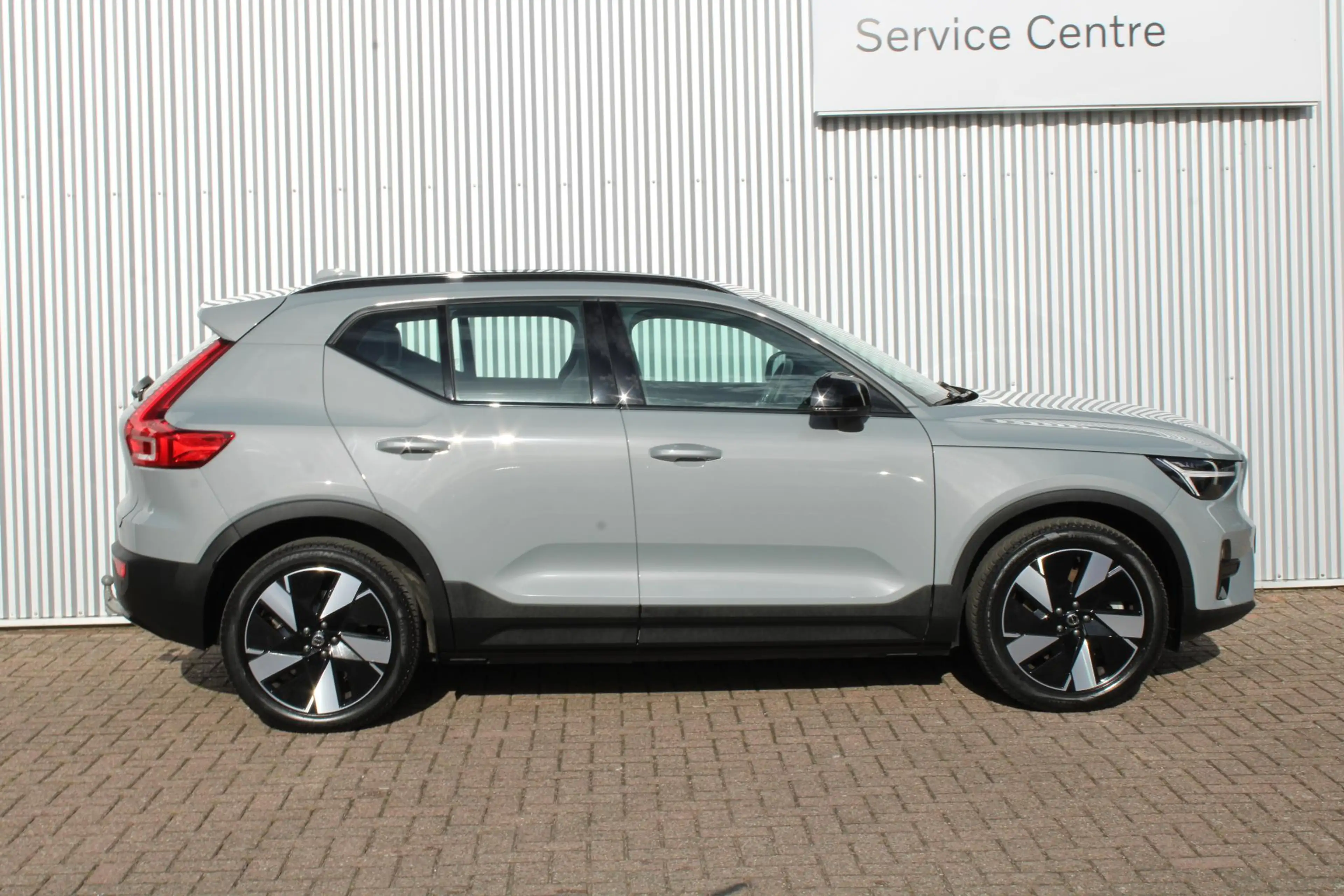 Volvo EX40 Single Motor Extended Range Plus 82 kWh | Trekhaak — photo 11