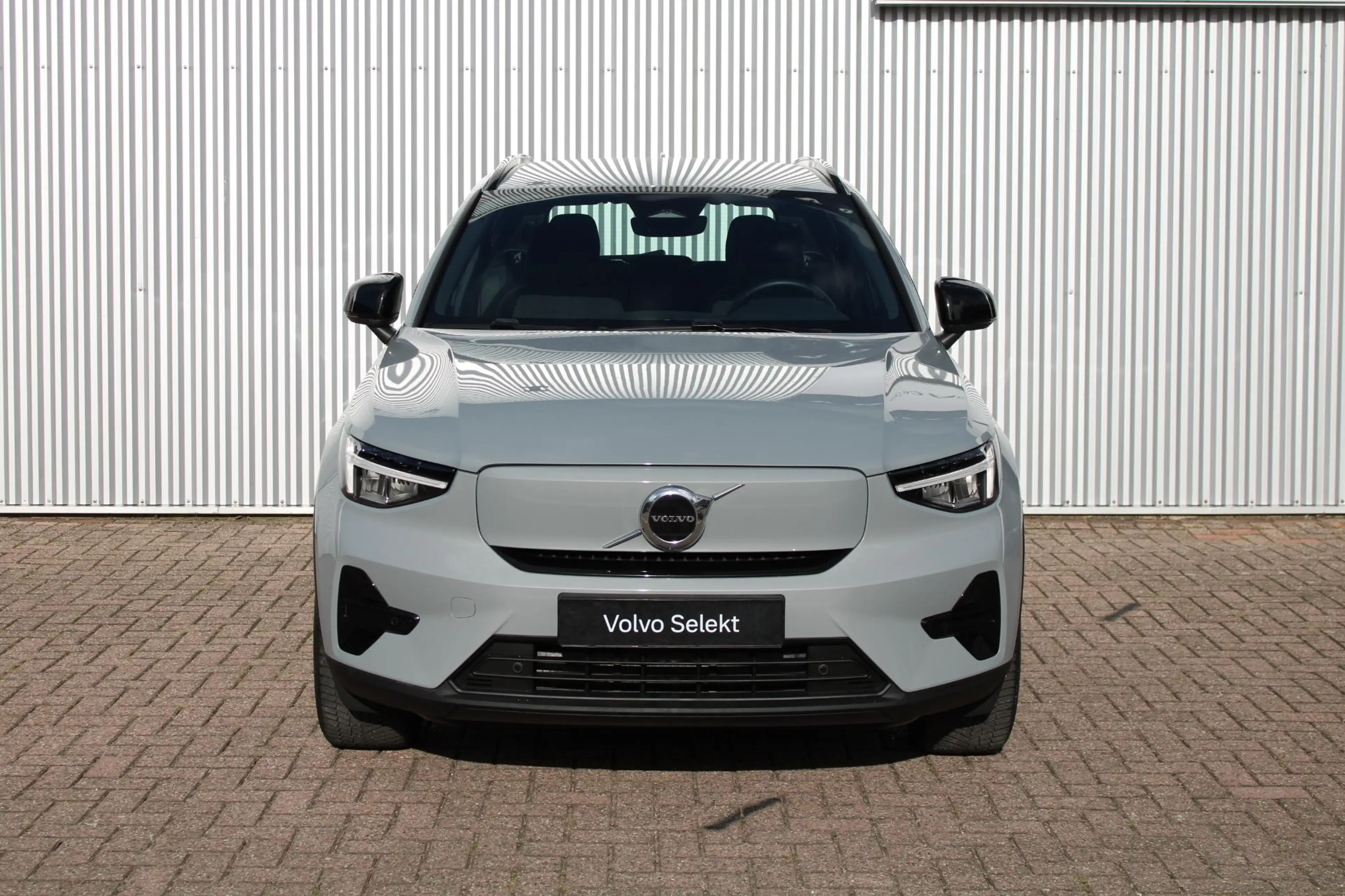 Volvo EX40 Single Motor Extended Range Plus 82 kWh | Trekhaak — photo 3