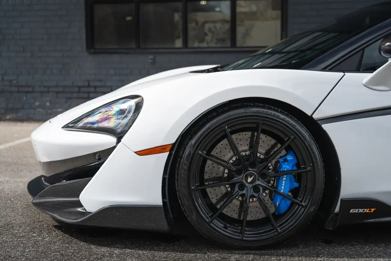 McLaren 600LT снимка McLaren 600LT