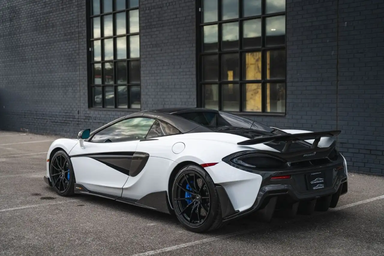 McLaren 600LT снимка McLaren 600LT