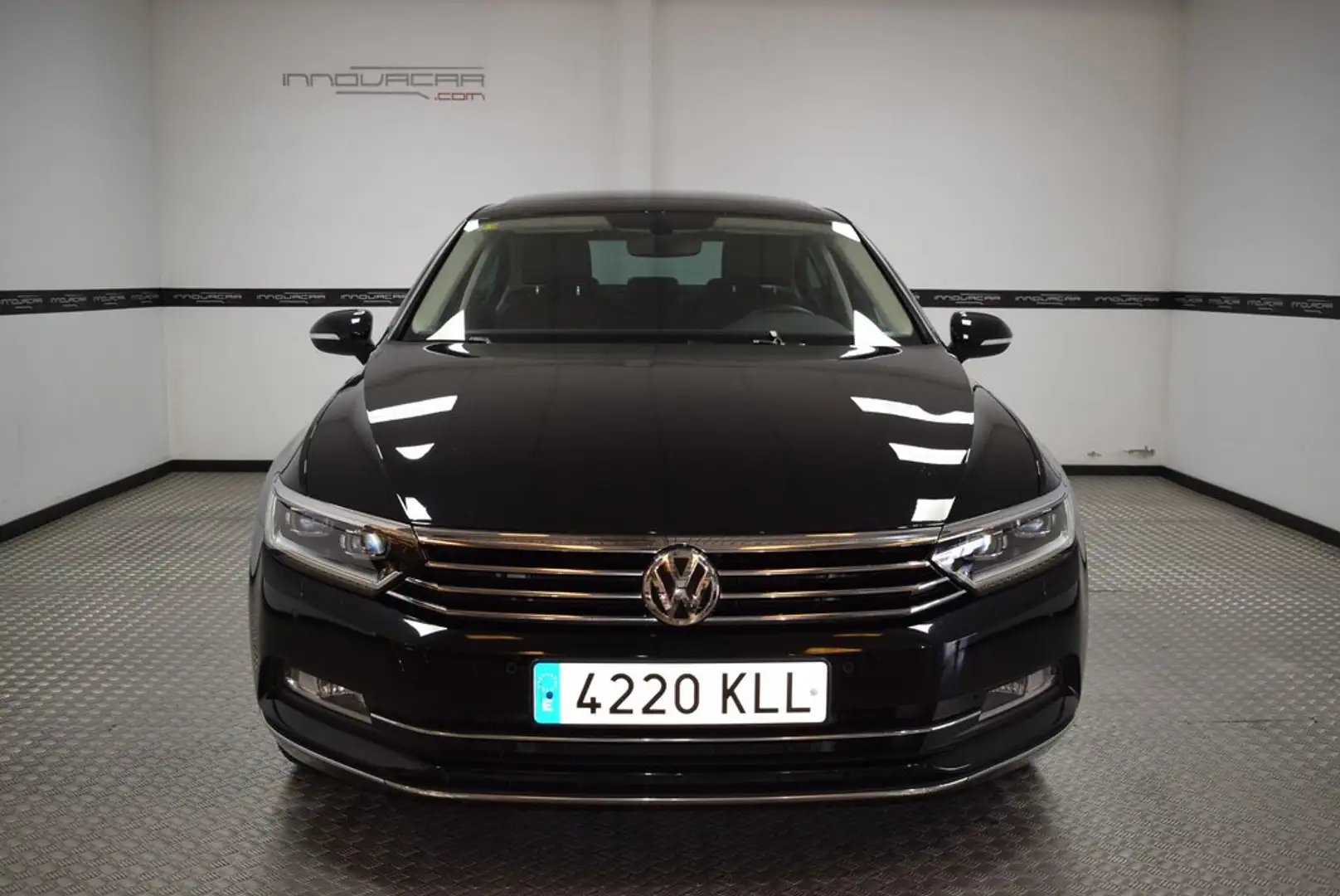 Volkswagen Passat 2.0TDI Sport DSG7 110kW Schwarz - 2