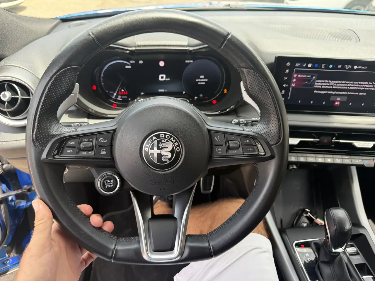 Alfa Romeo Tonale 2023 — фото 15