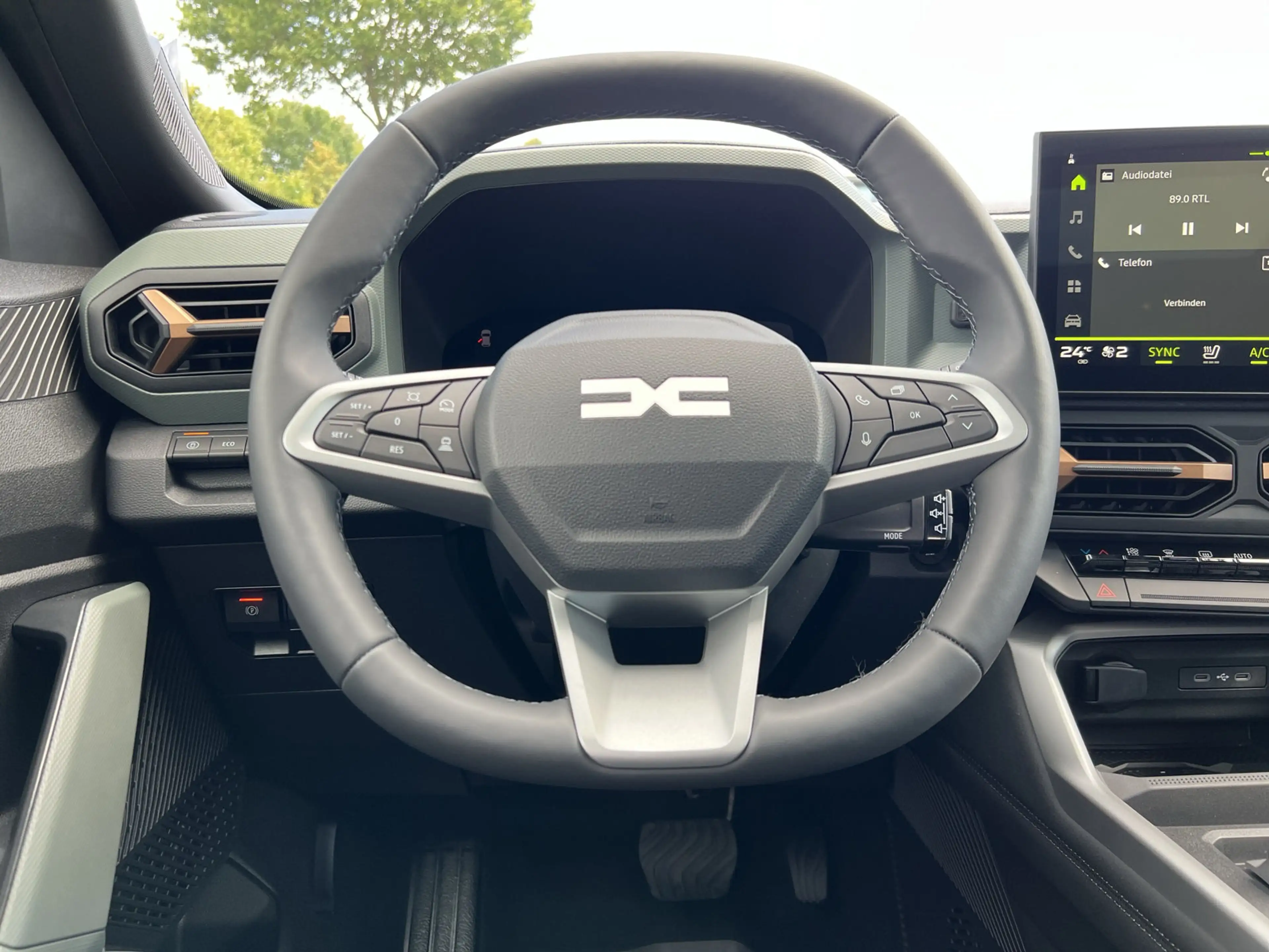 Dacia Bigster Full-Hybrid 155 Extreme Pano-Dach+RFK+SHZ — photo 7
