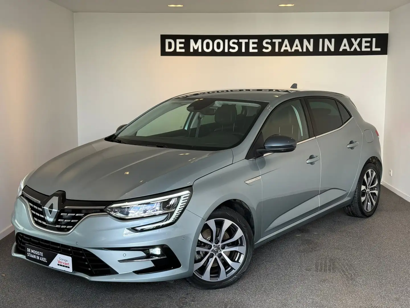Renault Megane E-Tech 1.6 Plug-In Hybrid 160 Business Edition One Zilver - 1