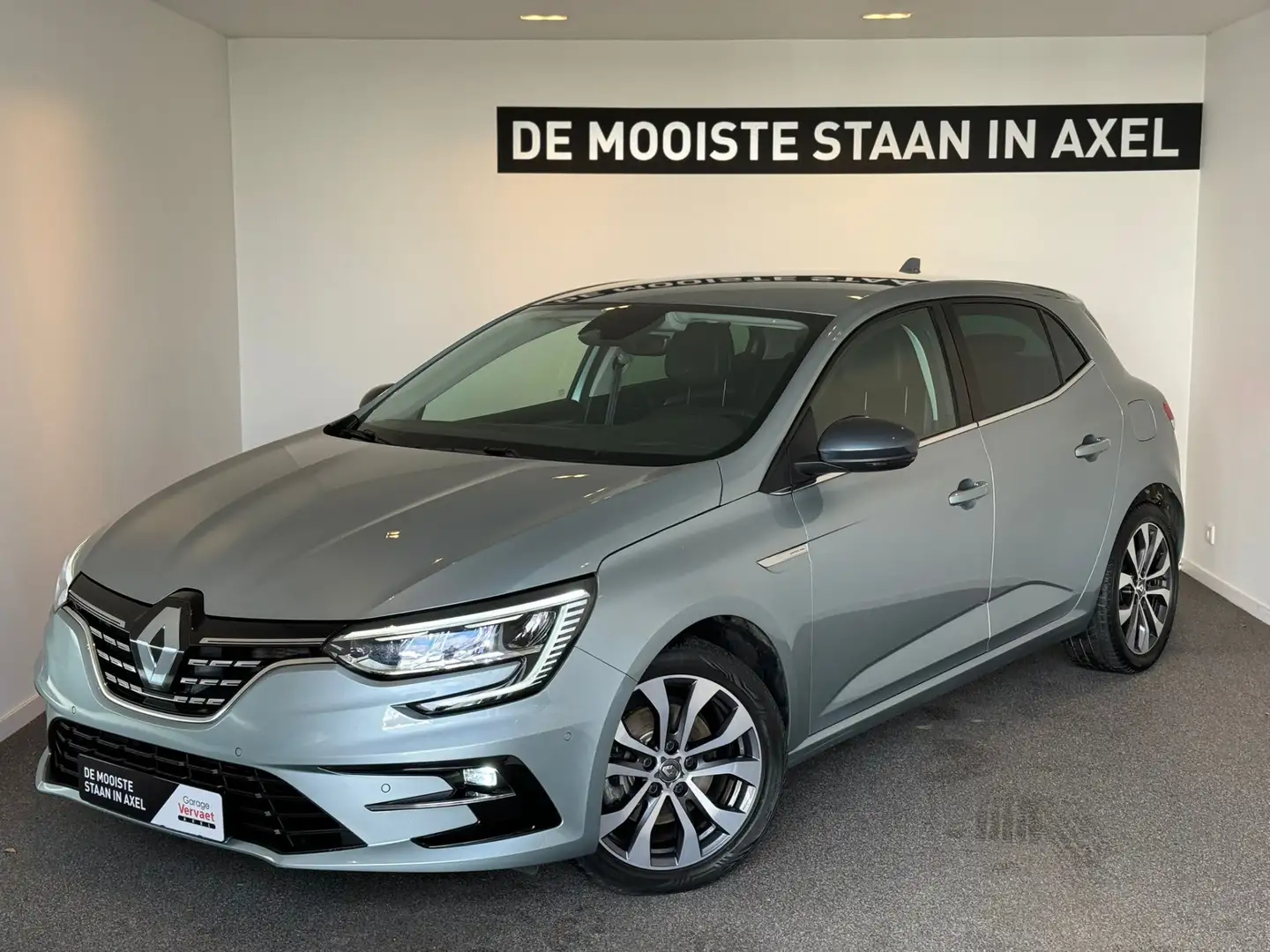 Renault Megane E-Tech 1.6 Plug-In Hybrid 160 Business Edition One Argintiu - 1