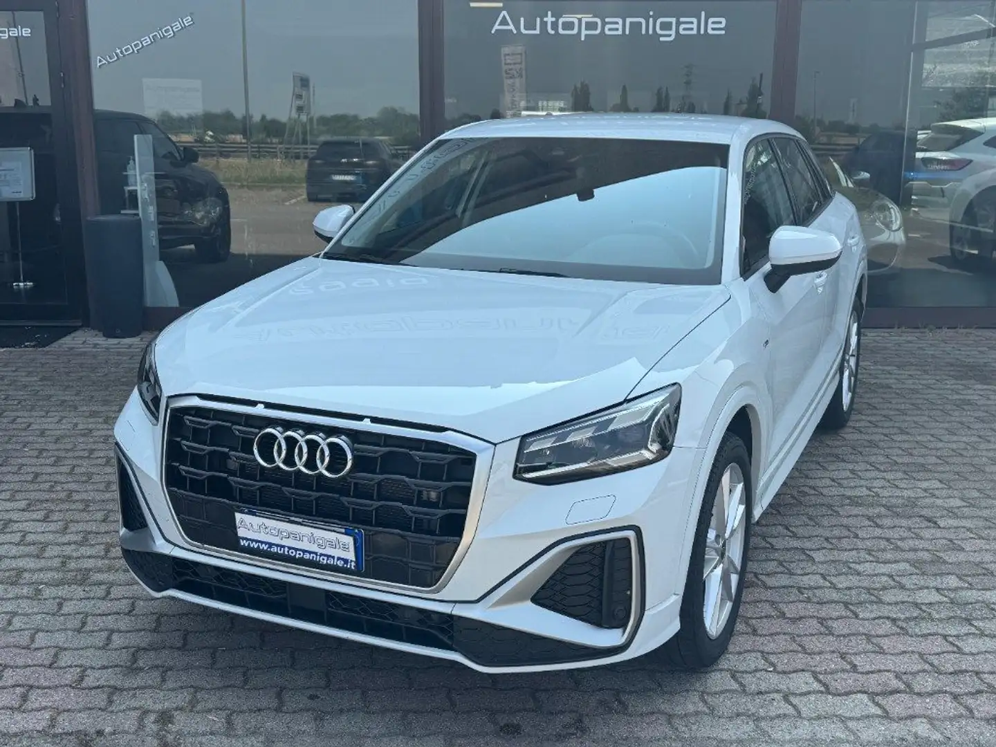 Audi Q2 35 TDI S tronic S line Edition Bianco - 2