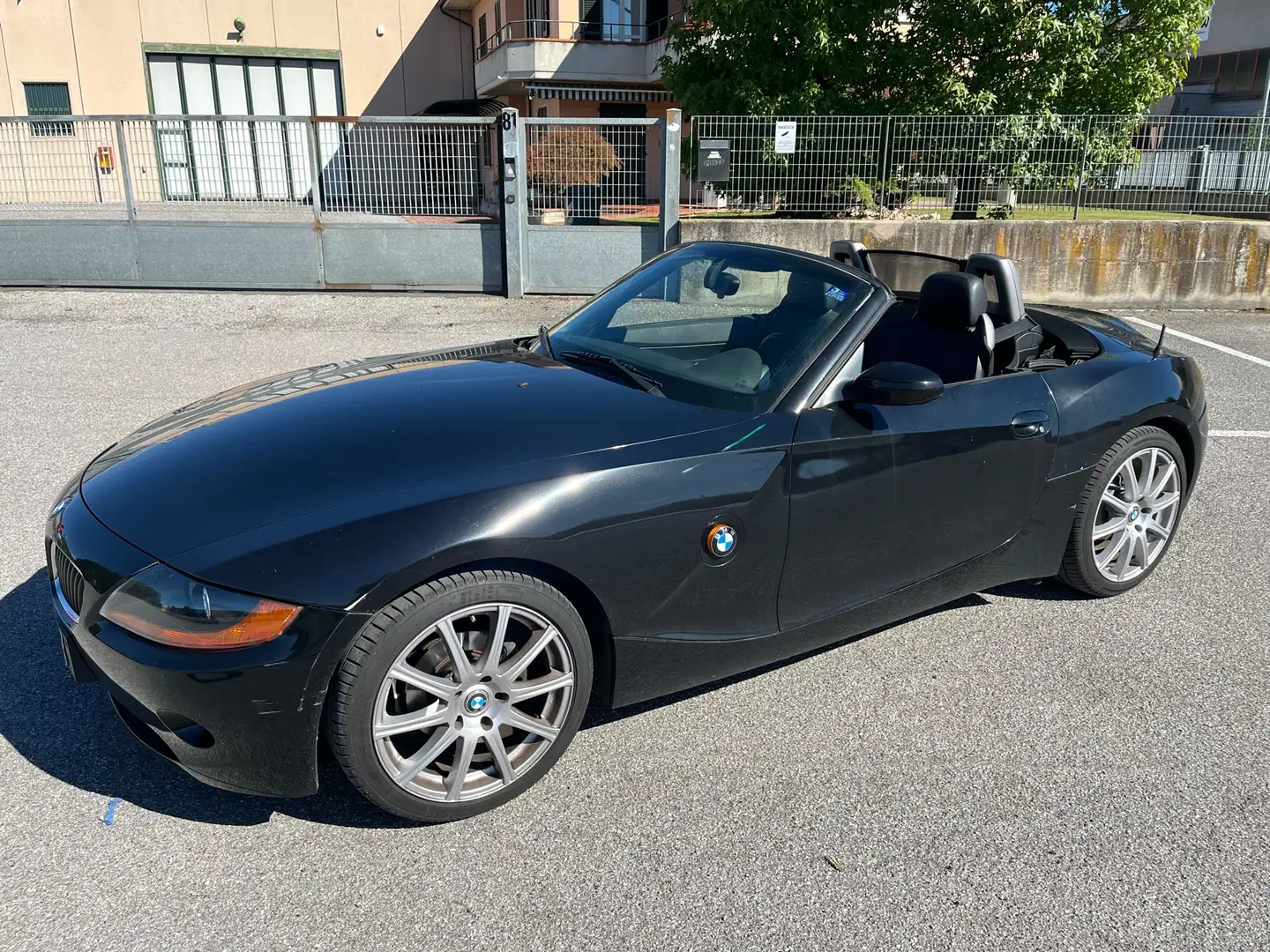BMW Z4 Roadster 2.2i - 1