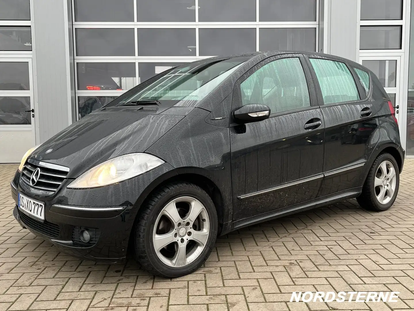 Mercedes-Benz A 180 A 180 CDI 5-türig Avantgarde Automatik Panorama Schwarz - 2