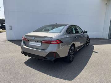 550e 489ch M Sport xDrive
