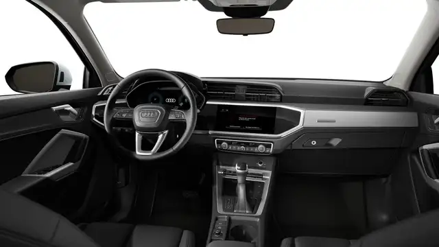 Audi Q3 view 8