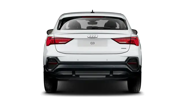 Audi Q3 view 4