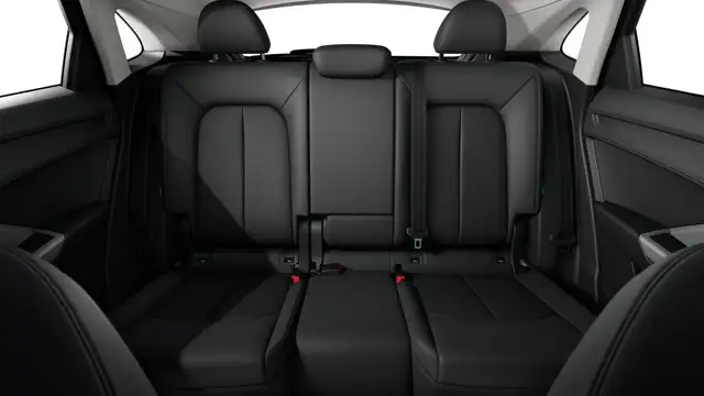 Audi Q3 view 10