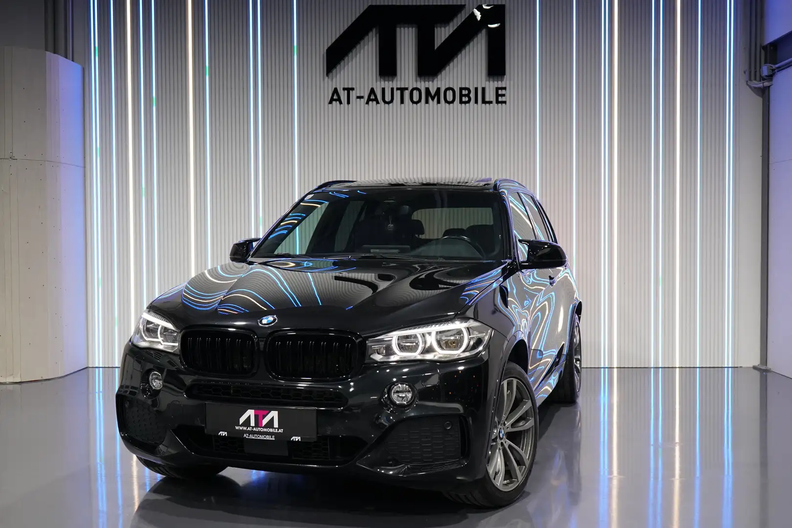 BMW X5 xDrive 30 d M-Paket Schwarz - 1