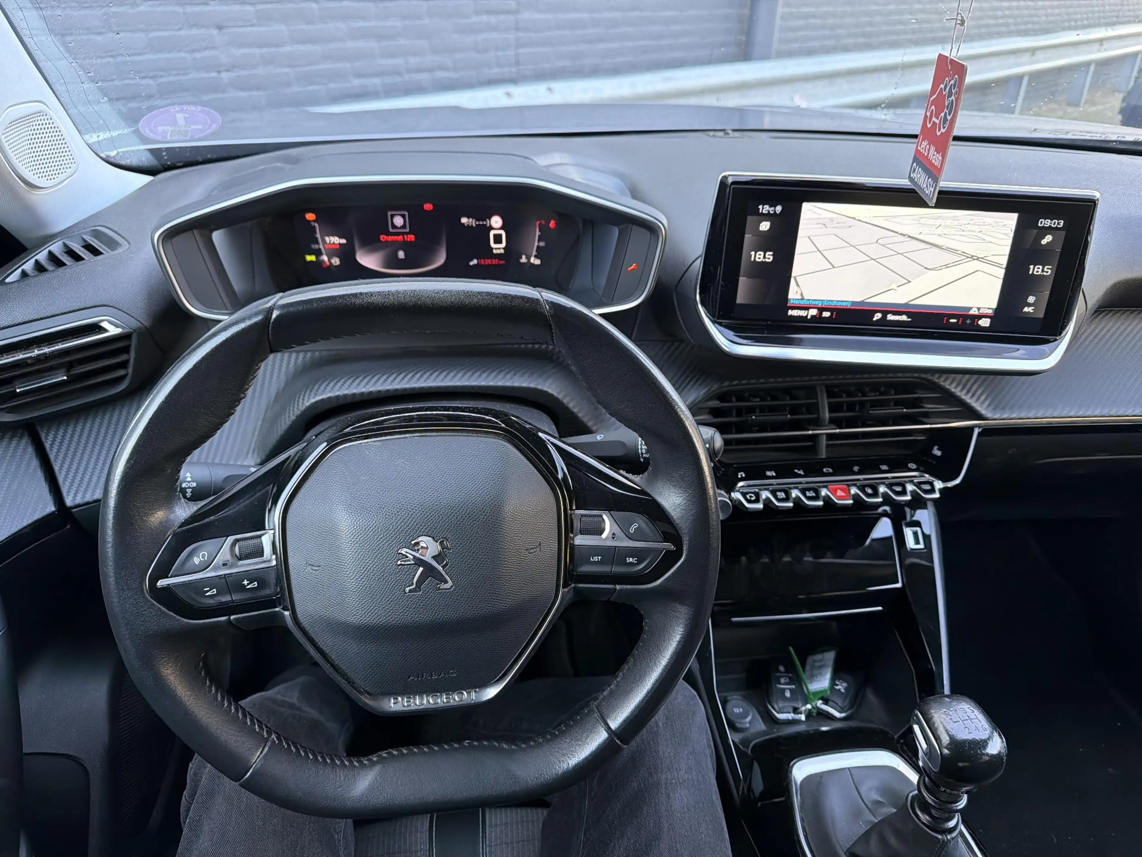 Peugeot 2008 1.2 PureTech Blue Lease Allure | € 8.200,- NETTO! — photo 9