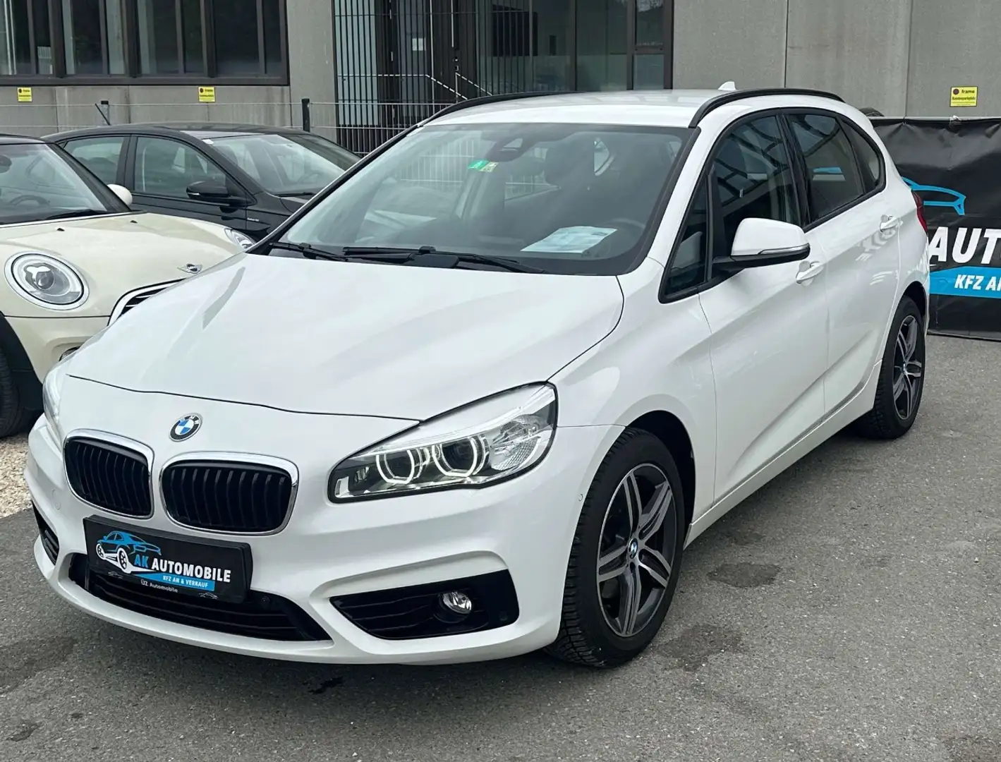 BMW 216 216d Gran Tourer Sport Line Weiß - 2
