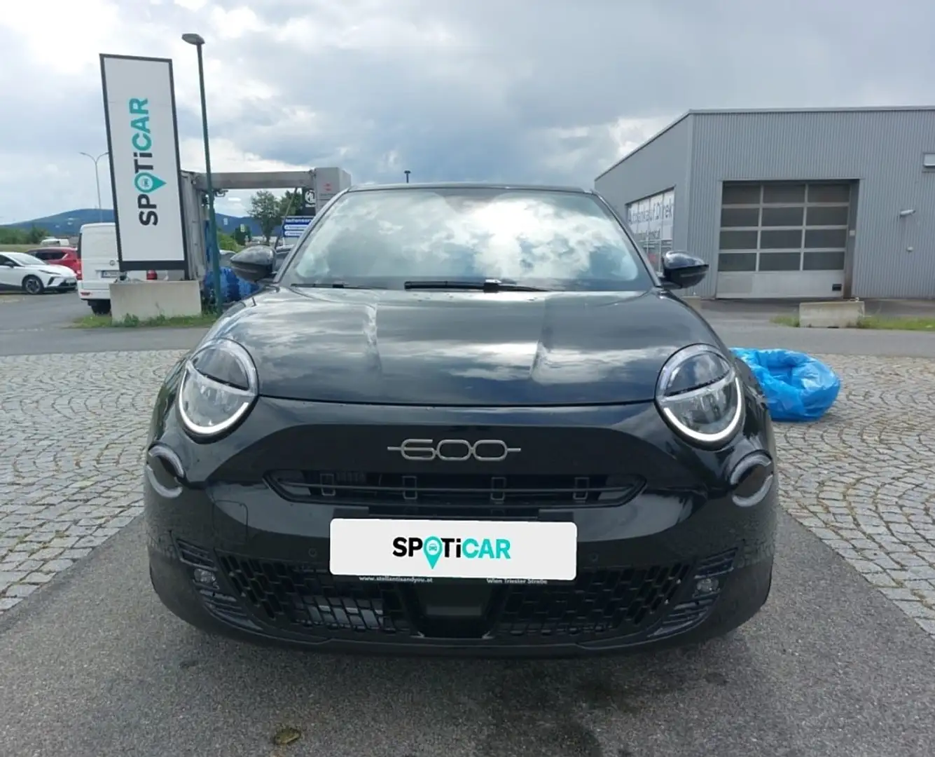 Fiat 600 Hybrid 100 6-Gang eDCT La Prima Noir - 2