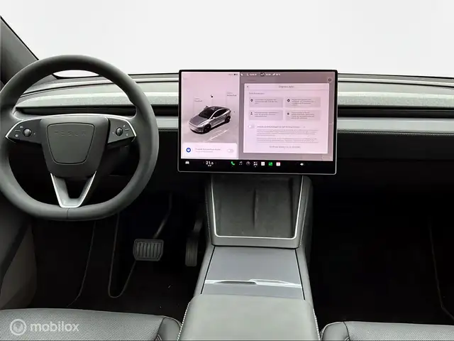 Tesla Model Y view 7