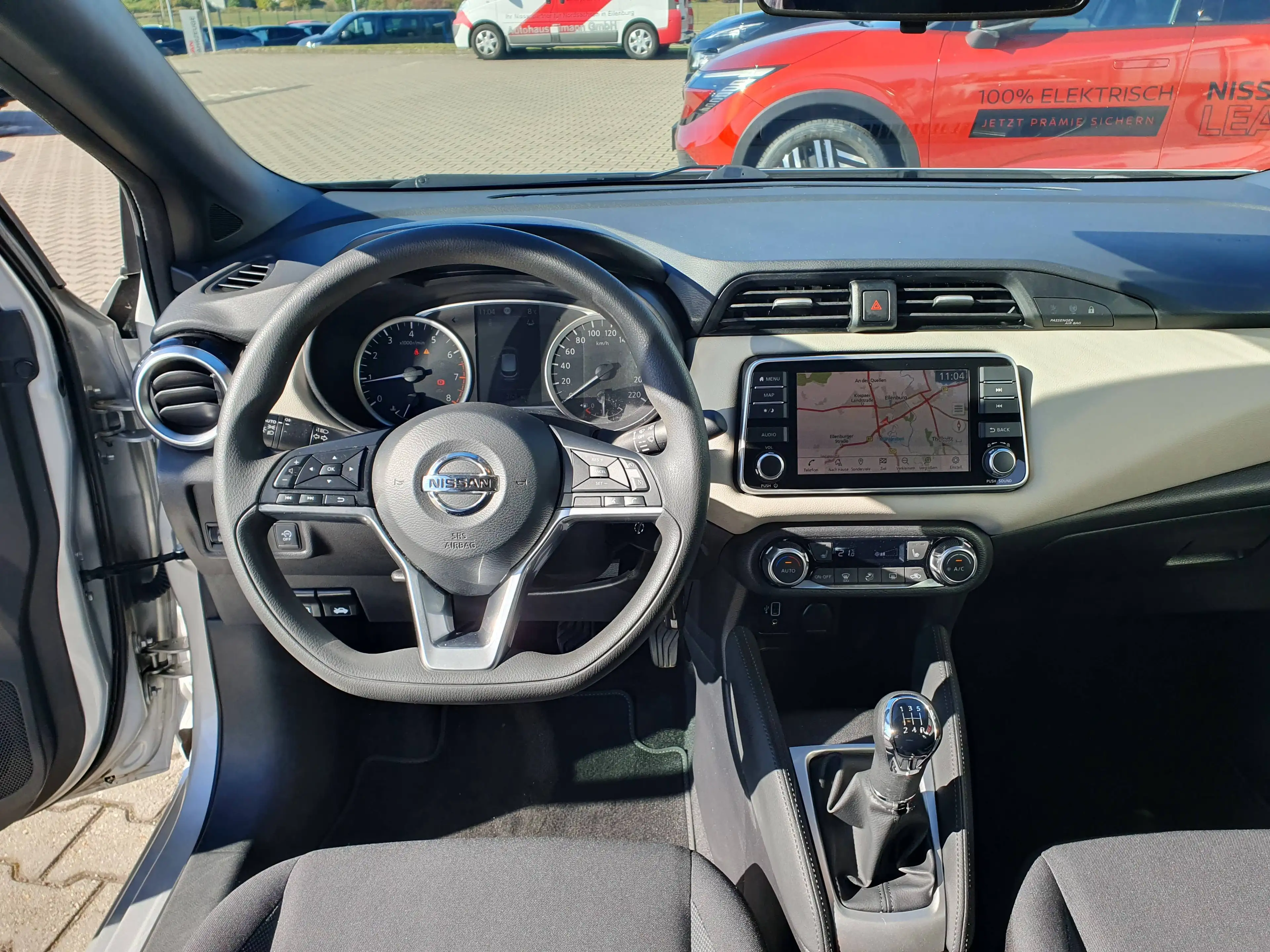 Nissan Micra Micra 1.0 IG-T N-Way, Navigation, PDC, SHZ — photo 11