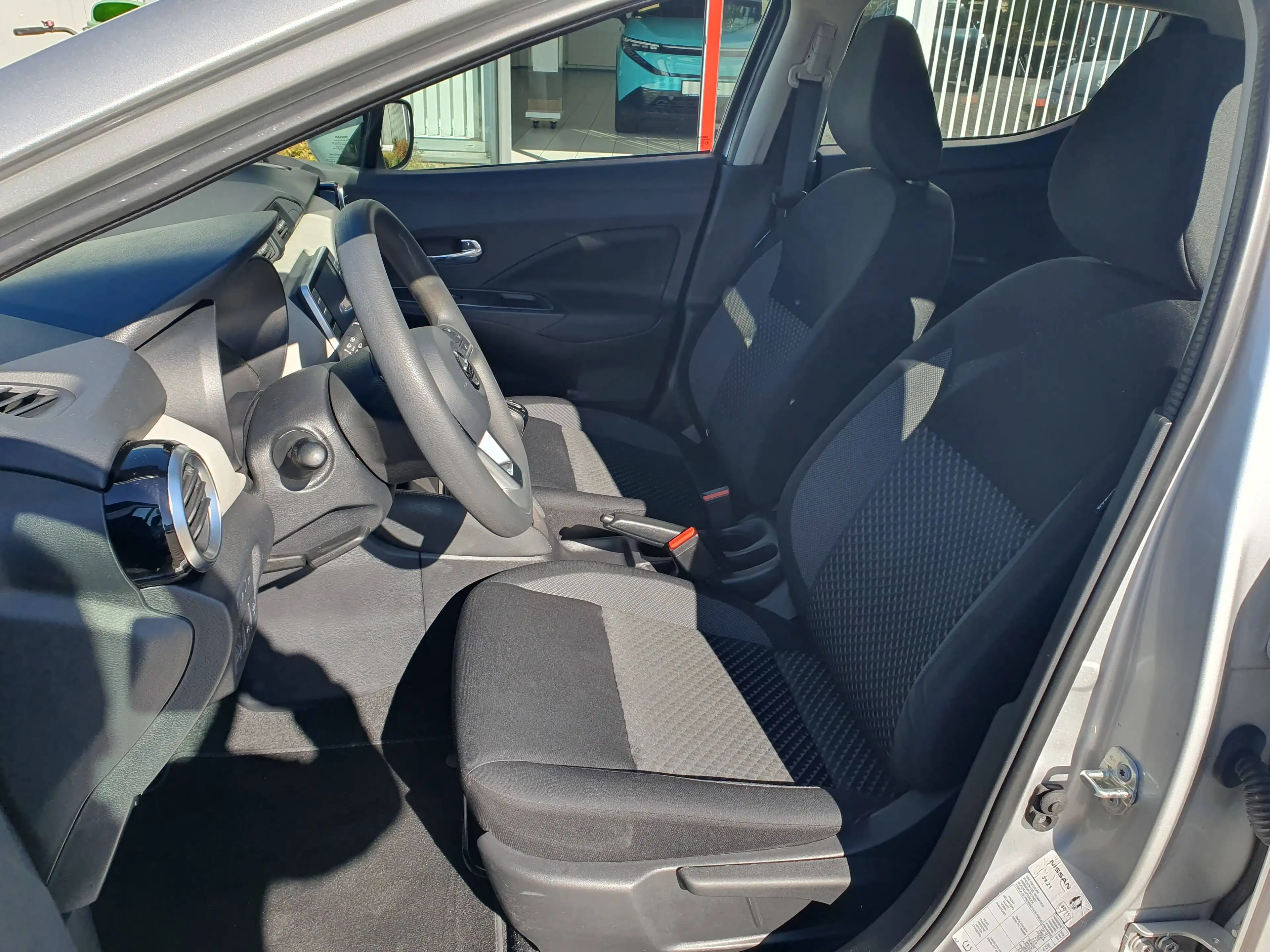 Nissan Micra Micra 1.0 IG-T N-Way, Navigation, PDC, SHZ — photo 9