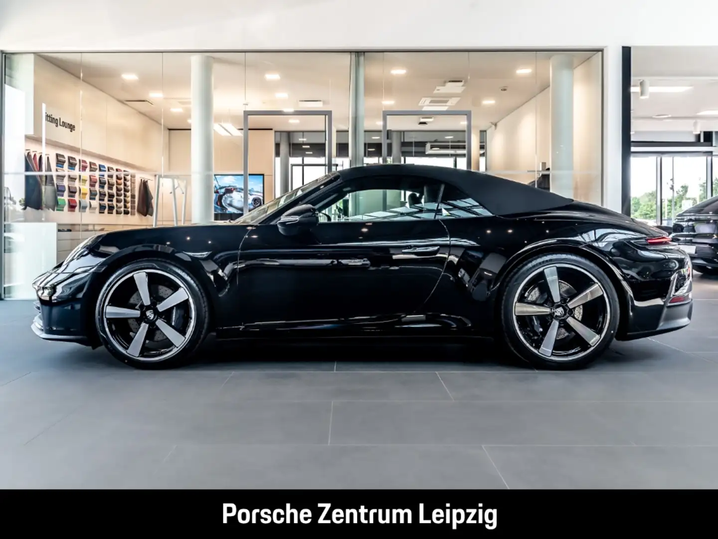 Porsche 992 911 Carrera Cabriolet Matrix Spur BOSE Rückfahrkam Schwarz - 2