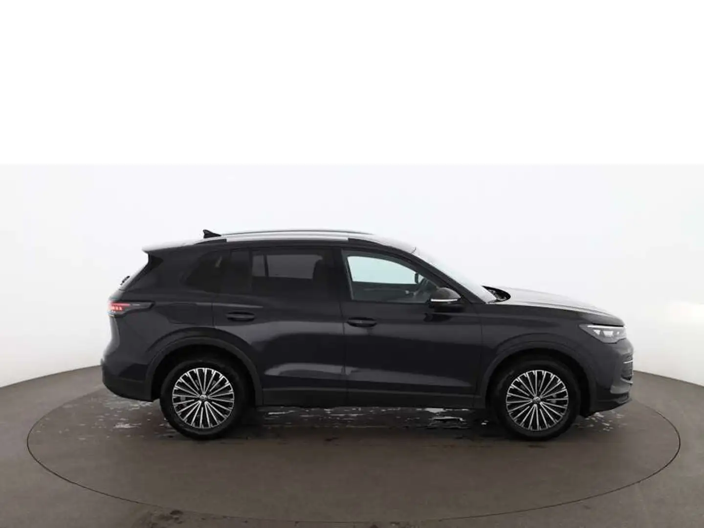 Volkswagen Tiguan 1.5 eTSI Life Aut LED AHK RADAR NAVI R-CAM Grau - 2
