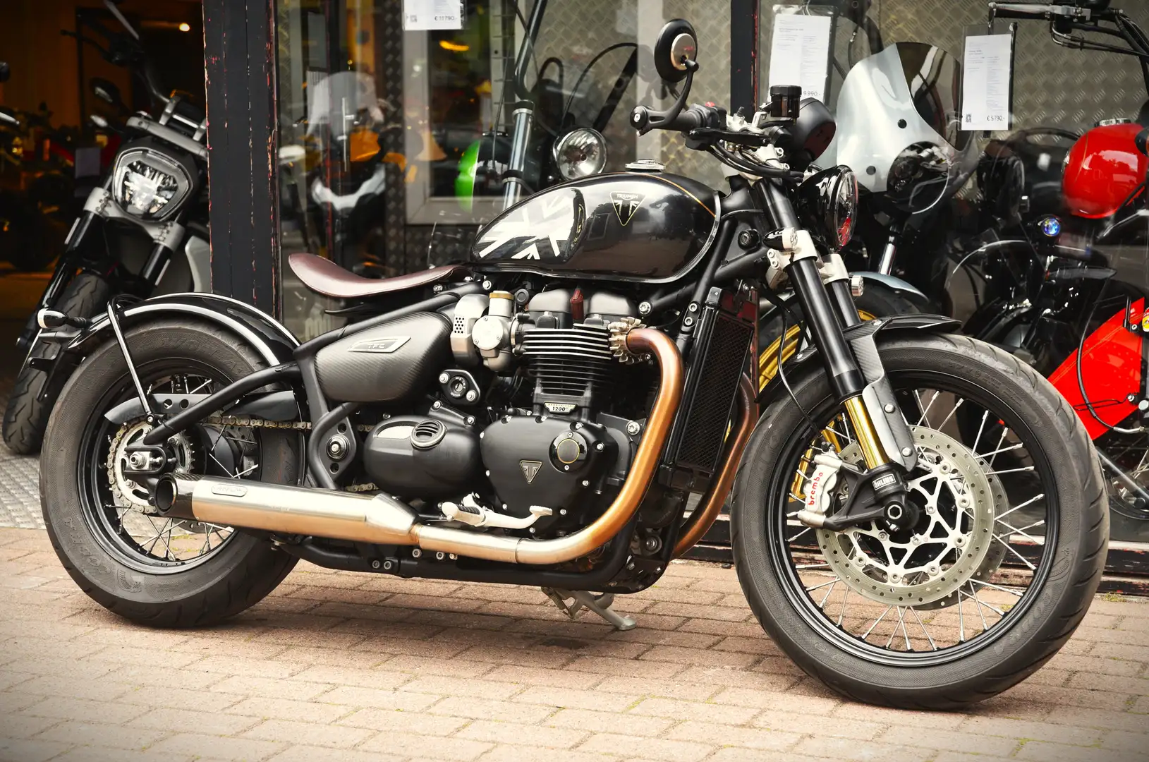 Triumph Bonneville Bobber TFC ***MOTO VERTE*** Zwart - 1