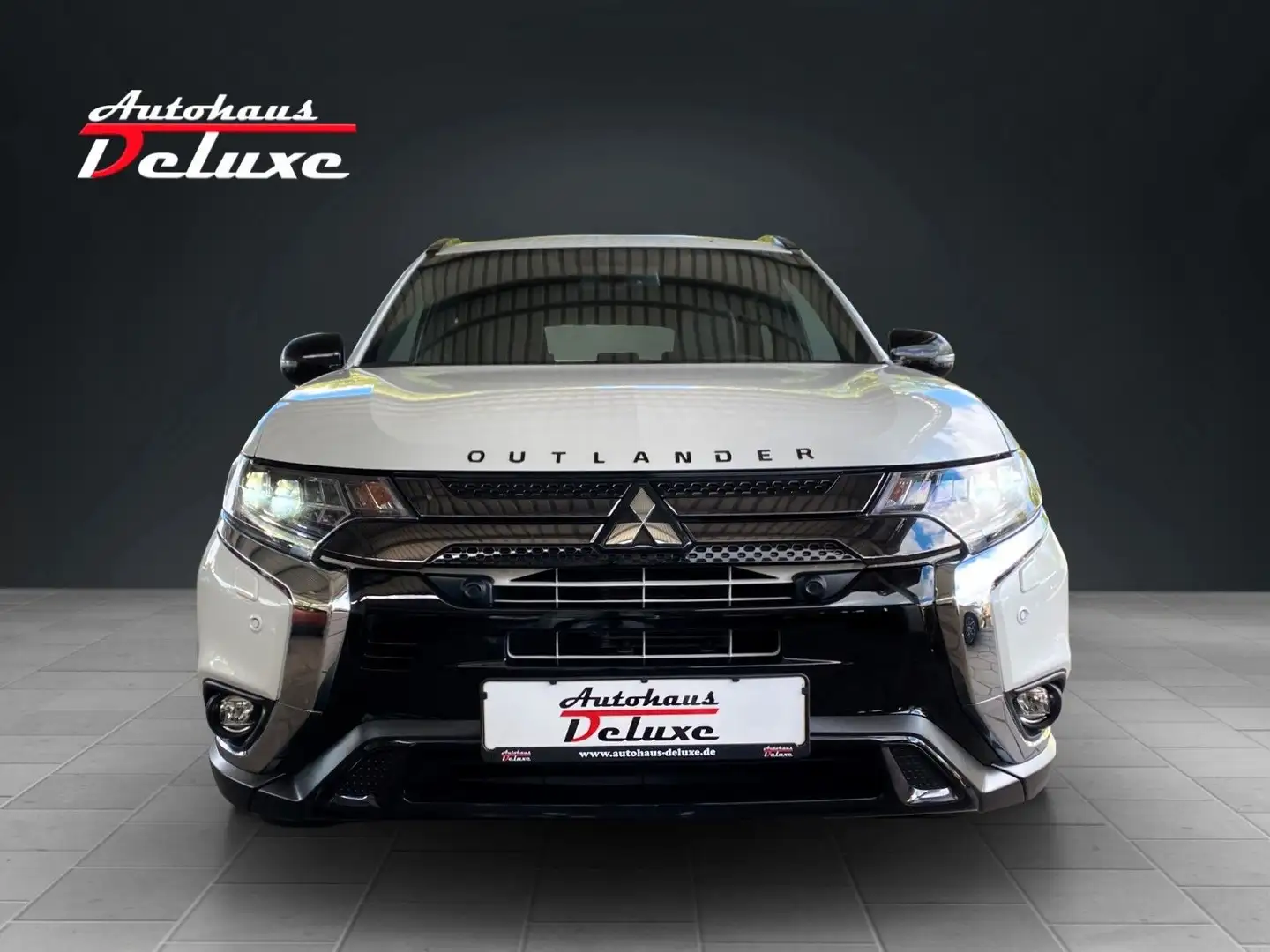Mitsubishi Outlander SPIRIT PLUS NAVI-360°KAMERA-AHK-LED Blanc - 2