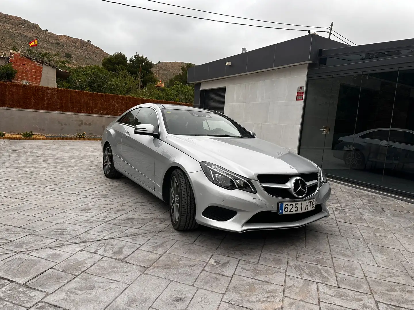 Mercedes-Benz E 350 Coupé 350BlueTec Aut. - 1