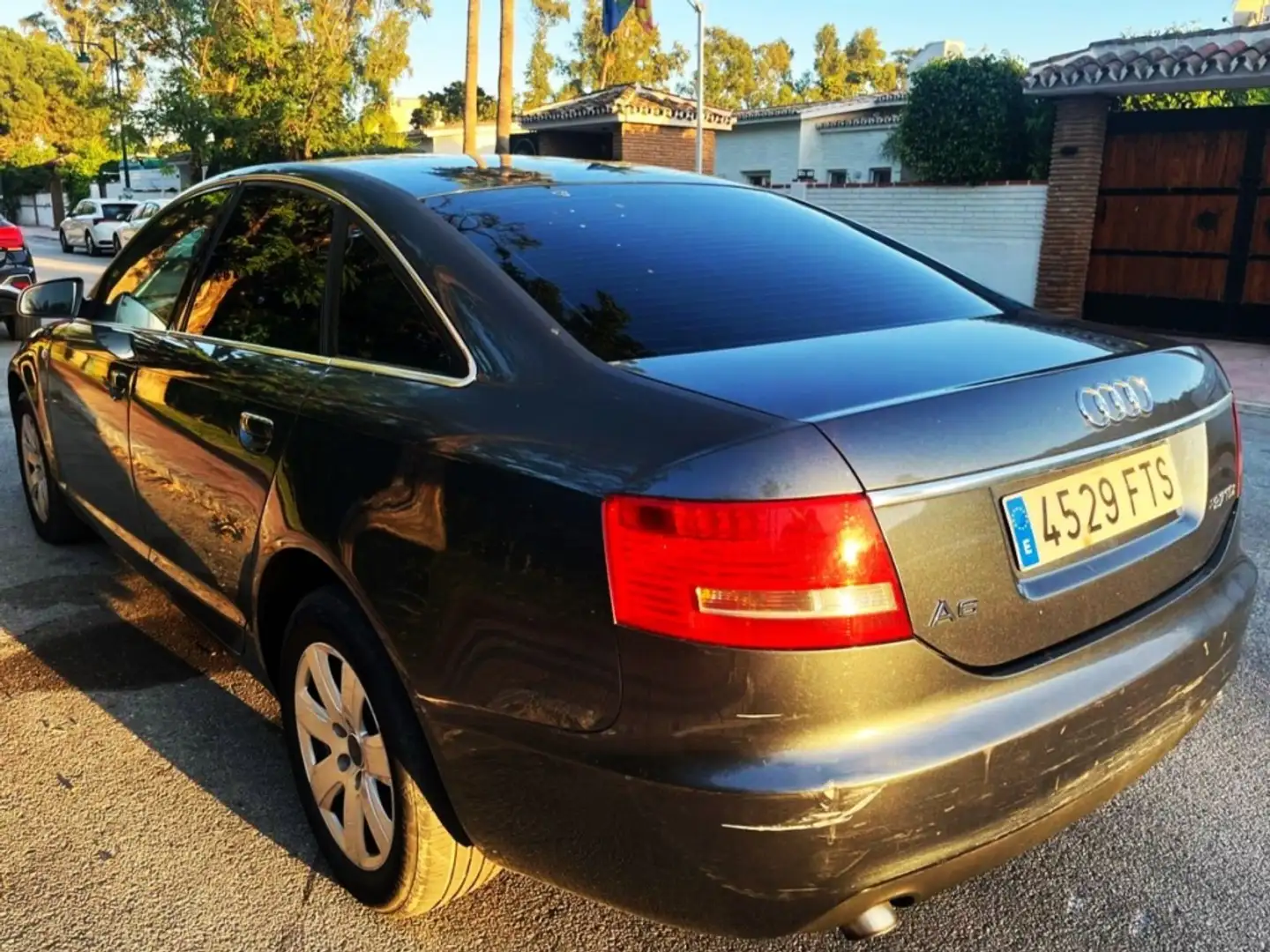 Audi A6 Berlina Automático de 4 Puertas Grey - 2