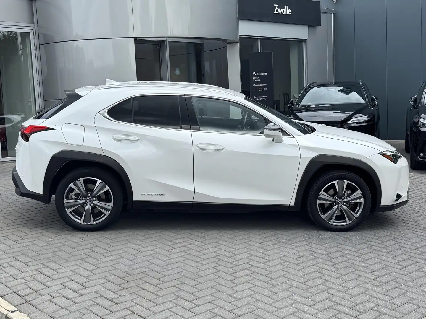 Lexus UX 300e Executive 54 kWh NL-AUTO MARK LEVINSON 360 CAMERA Wit - 2