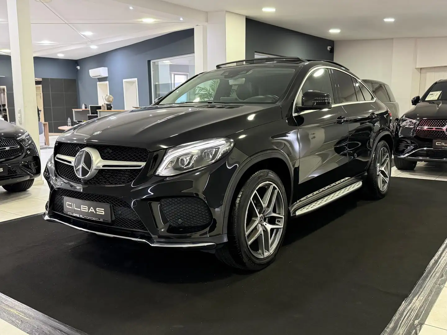 Mercedes-Benz GLE 350 d Coupe AMG-Line 4M *PANO*AIR*DIST*360* Schwarz - 2