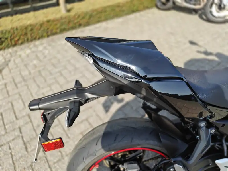 Kawasaki Z 650 - foto 6