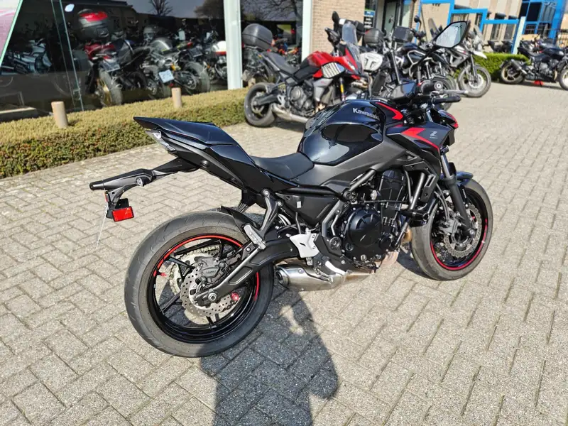 Kawasaki Z 650 - foto 3