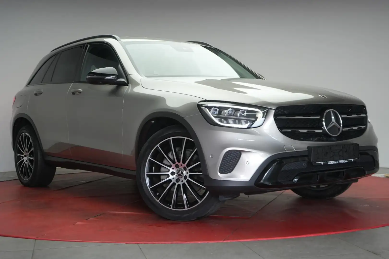 Mercedes-Benz GLC 220 d 4Matic 9G-Tronic AMG Navi/Temp/Kamera/ Silber - 1