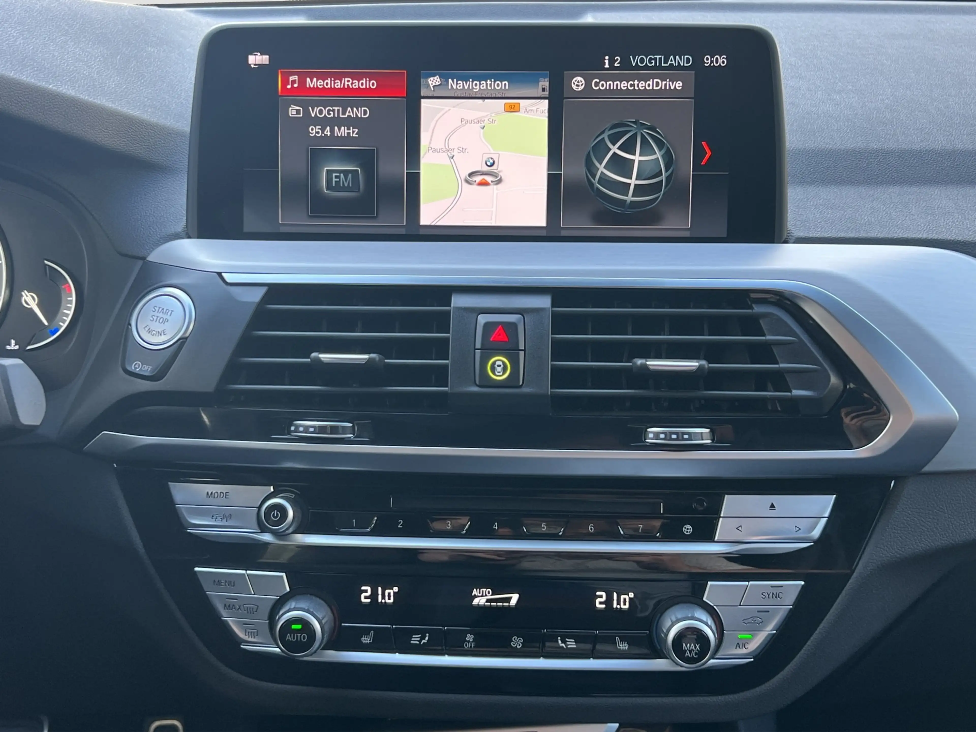 BMW X3 xDrive 20d M-Sport LED ACC AHK HUD NaviPro — photo 14