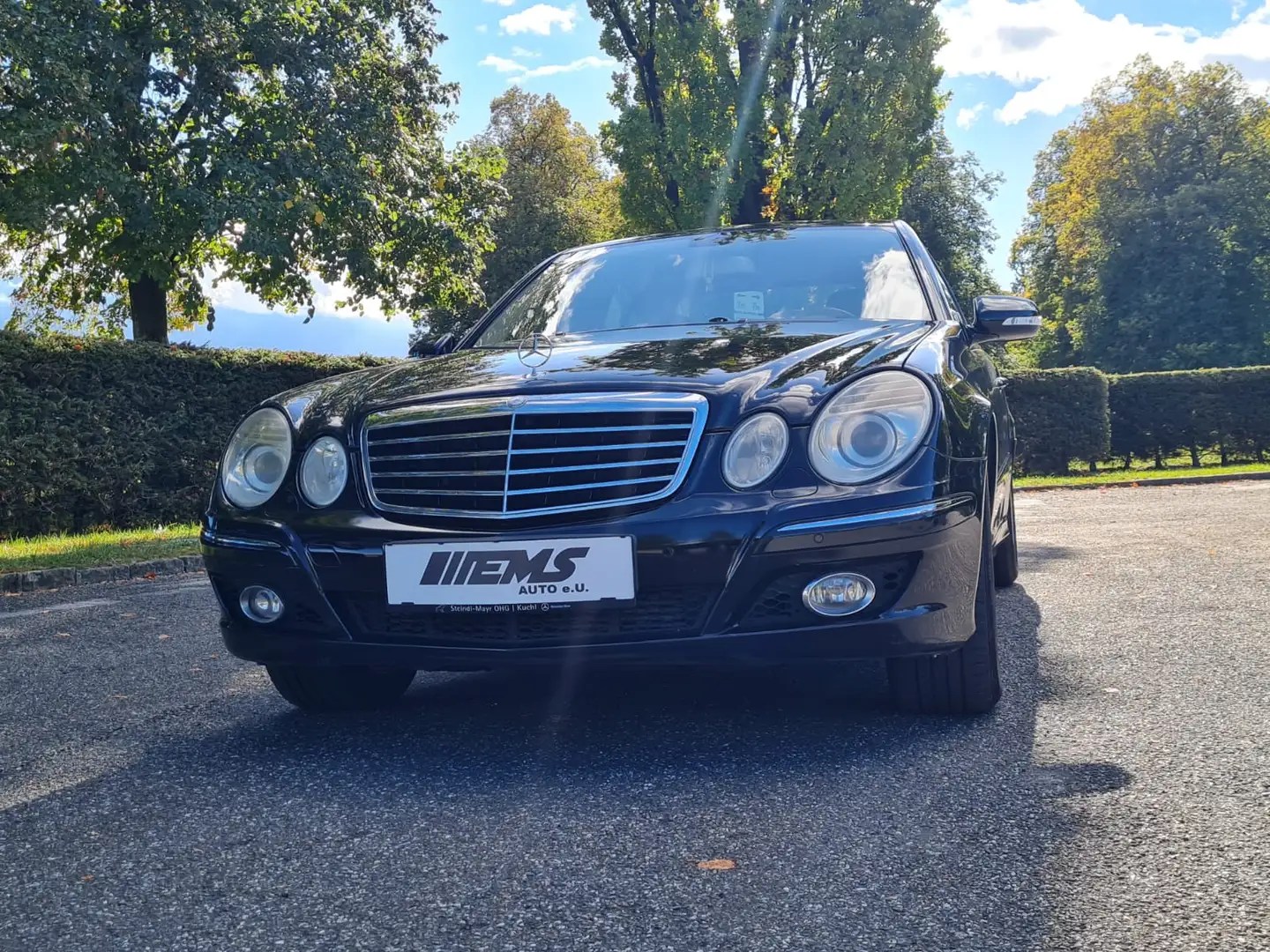 Mercedes-Benz E 320 E 320 CDI 4Matic *LEDER/Voll*PICKERL*XENON Schwarz - 2