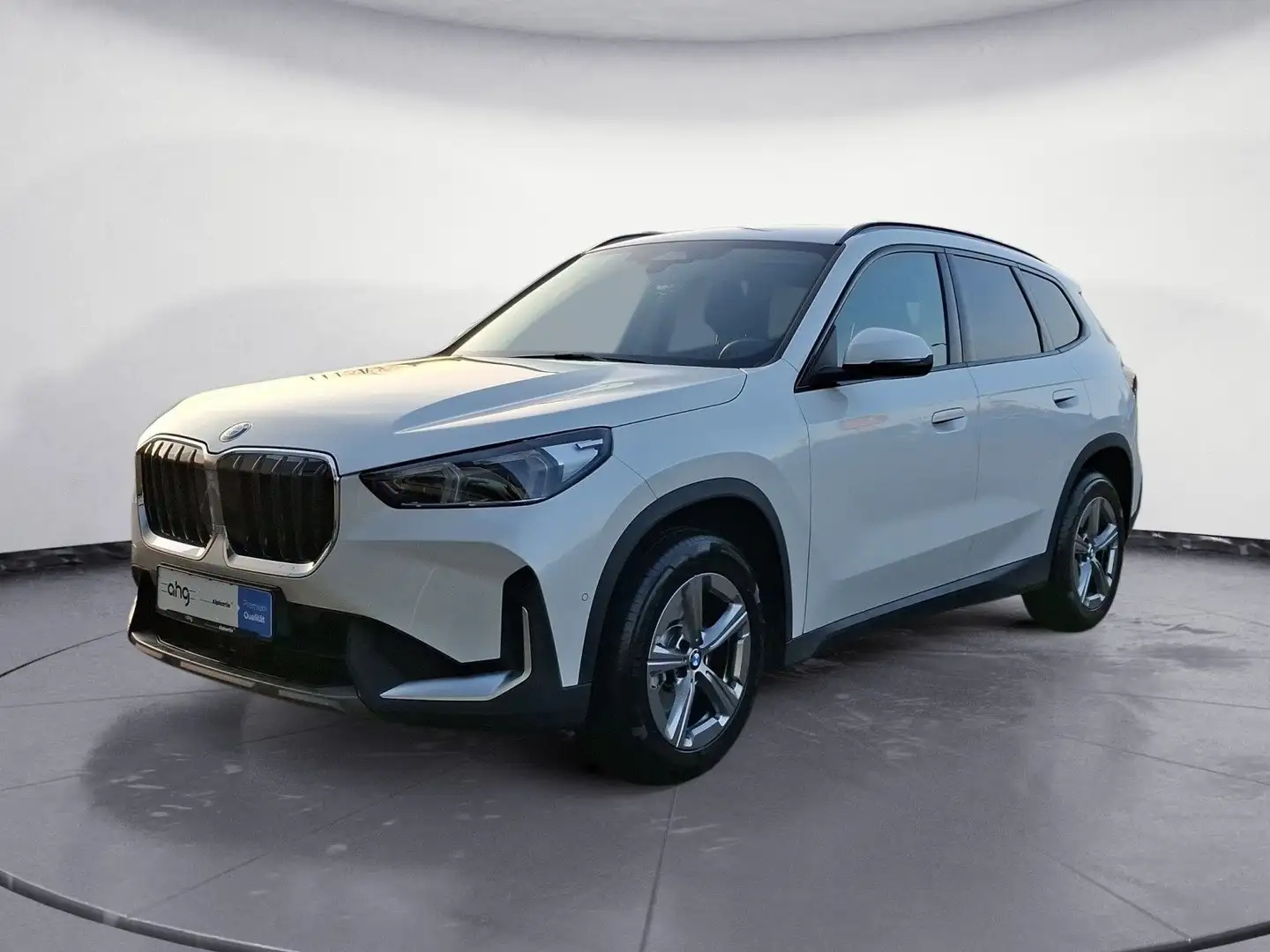 BMW X1 sDrive20i Steptronic Navi AHK Rückfahrkamera Weiß - 1