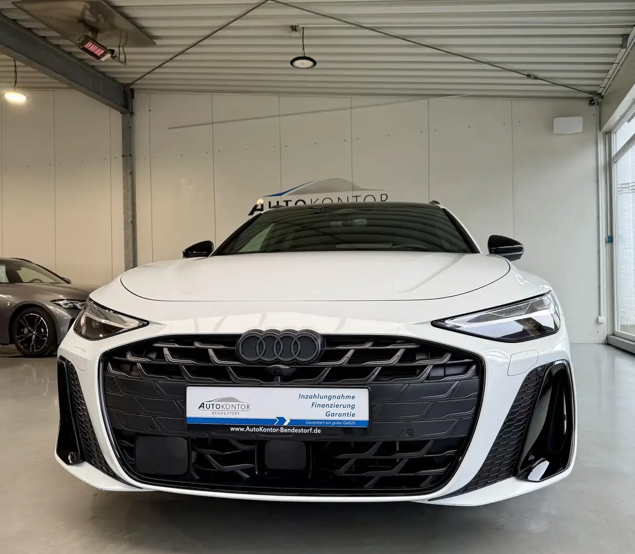 Audi A6 Avant S-Line Sport Black Autom., *Matrix *Pano *36 Weiß - 1