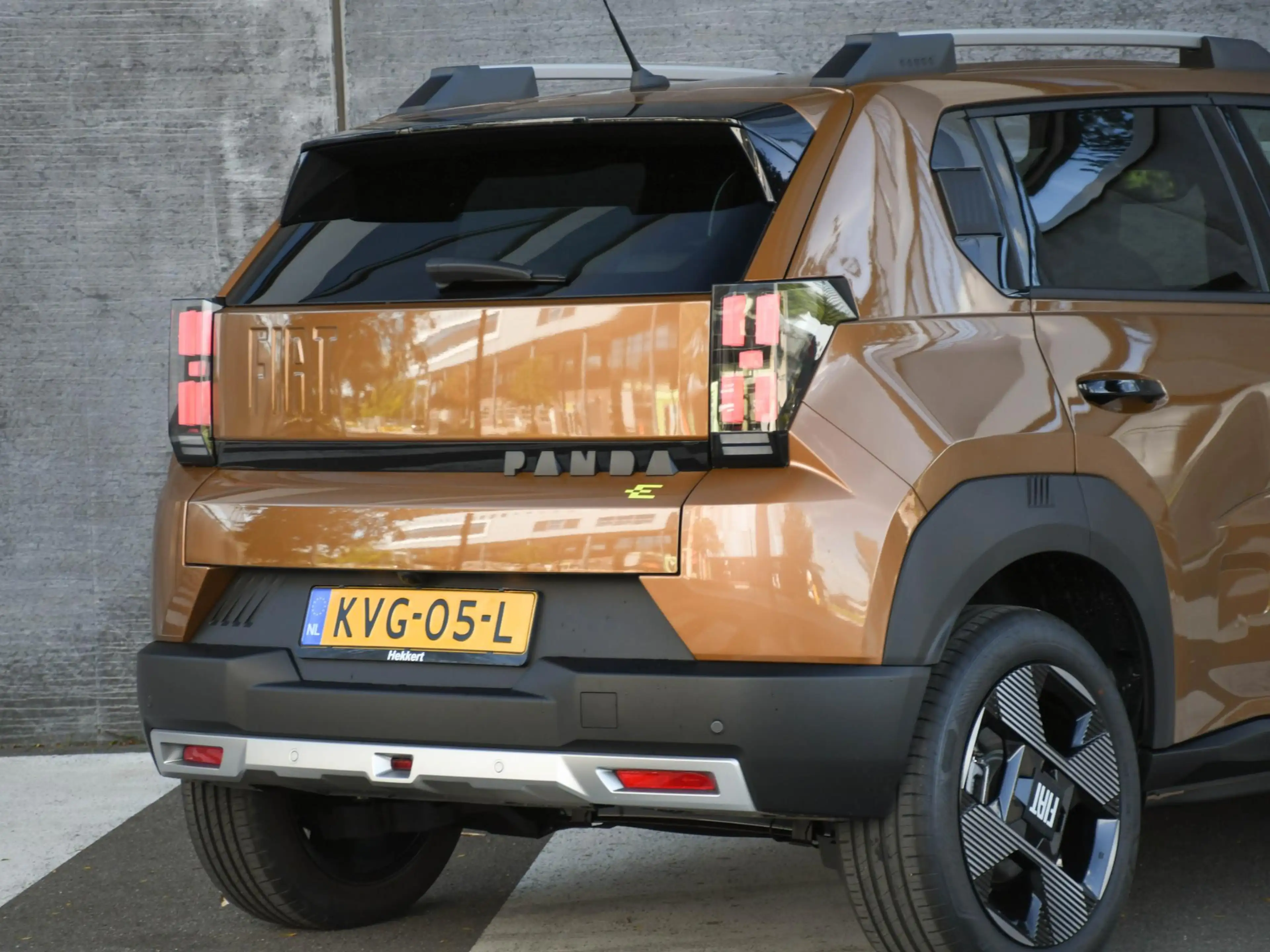 Fiat Grande Panda La Prima 11 kW 44 kWh WINTER-PACK | 17''LM | CAMER — photo 6