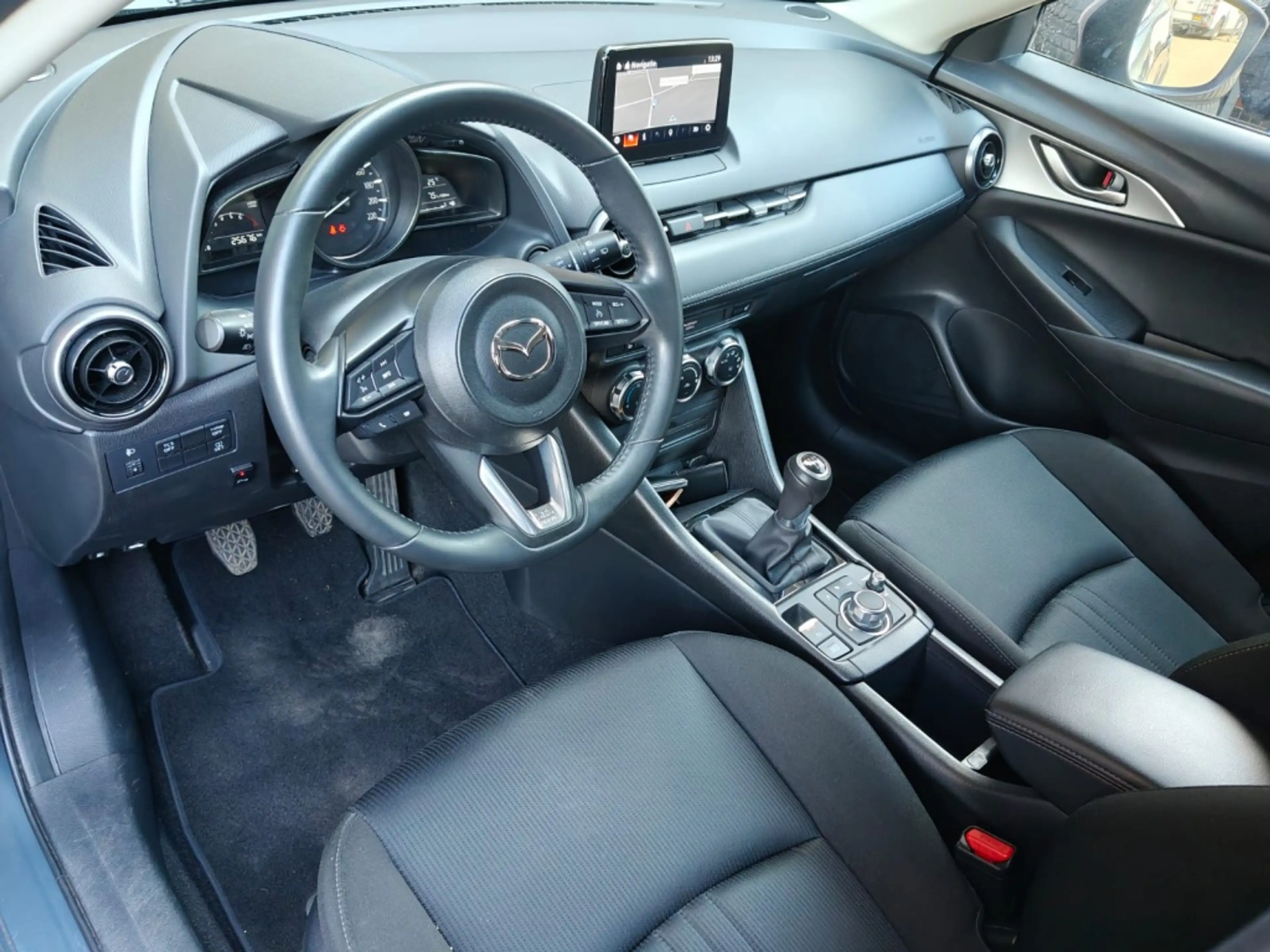 Mazda CX-3 2.0 SAG 121 Sportive, CARPLAY / STOELVERWARMING / — photo 3