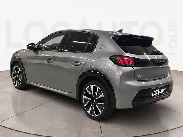 Peugeot 208 view 5