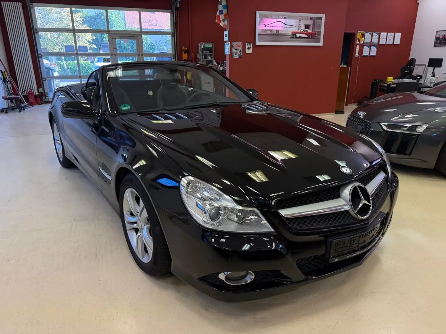 Mercedes-Benz SL 300 7G, Navi,Airscarf,Sitzlüft.Memory,DEUTSCH Schwarz - 2
